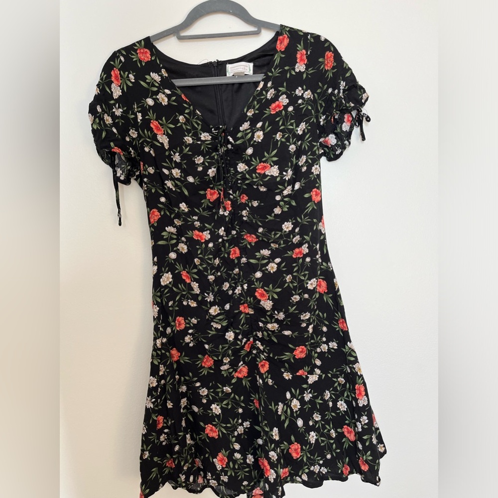 Love Richie — Black and Floral mini dress with ties
